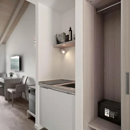 Caffe Maya Hotel apartamentowy Maslianico