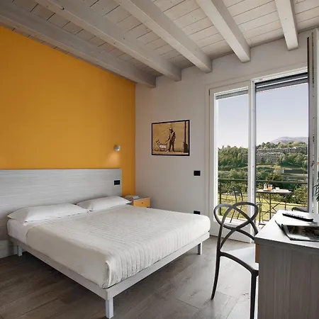 Hotel apartamentowy Caffe Maya 4*