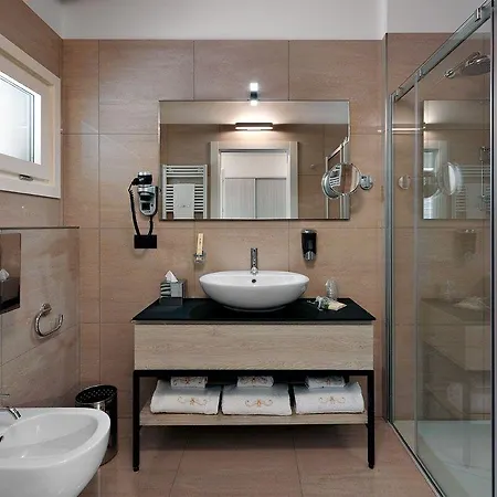 Caffe Maya شقة فندقية مازلِيانيكو