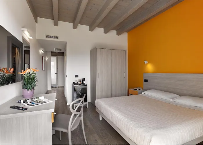 Caffè Maya Aparthotel 4*