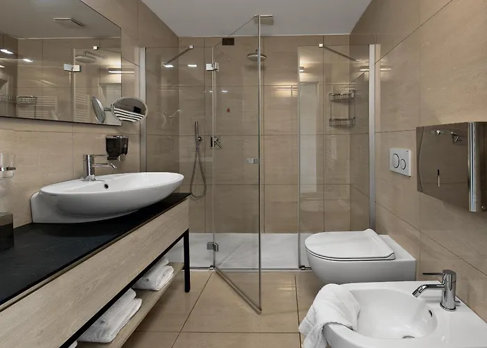 Caffe Maya Aparthotel 4*