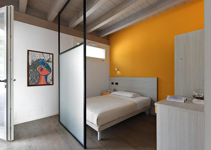 Caffe Maya Aparthotel Maslianico