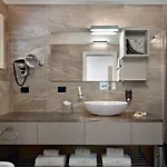 Caffe Maya Aparthotel 4*