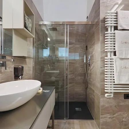 Aparthotel Caffe Maya 4*